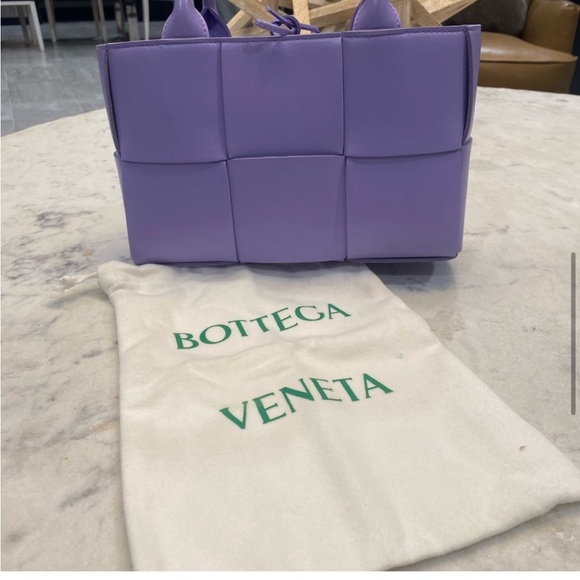 💜 NWT Bottega Veneta Mini Arco Intrecciato Tote 💜 - Picture 4 of 4